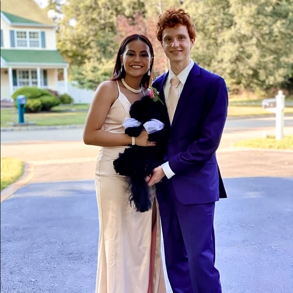 Meet your Posher, Joelle - Picture 1 of 1